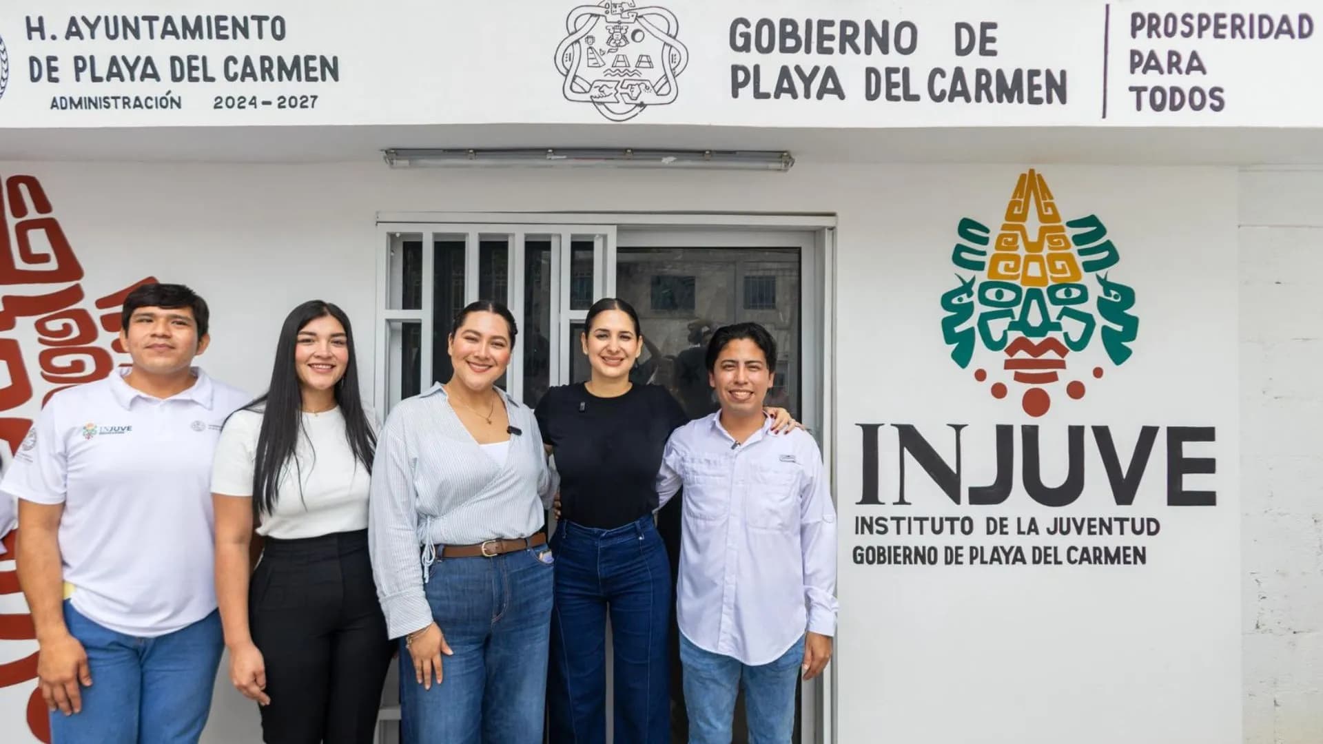 Inaugura Estefanía Mercado Oficina de Enlace de Juventud en Puerto Aventuras