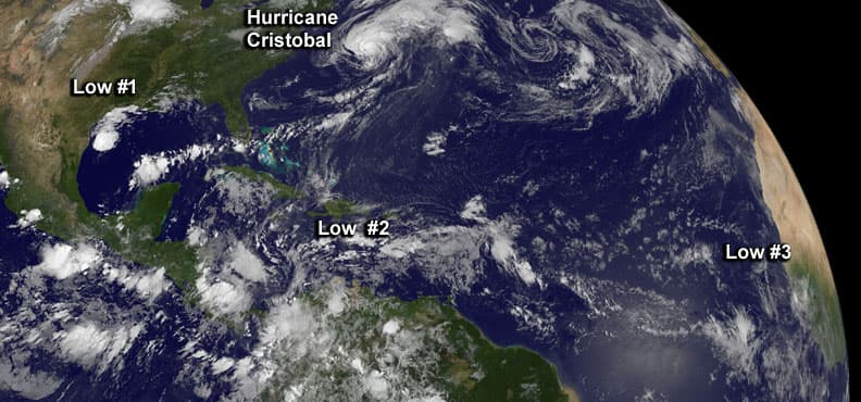 Imagen satelital que muestra la ubicación de Hurricane Cristóbal y tres sistemas de bajas presiones en el Atlántico y el Caribe.